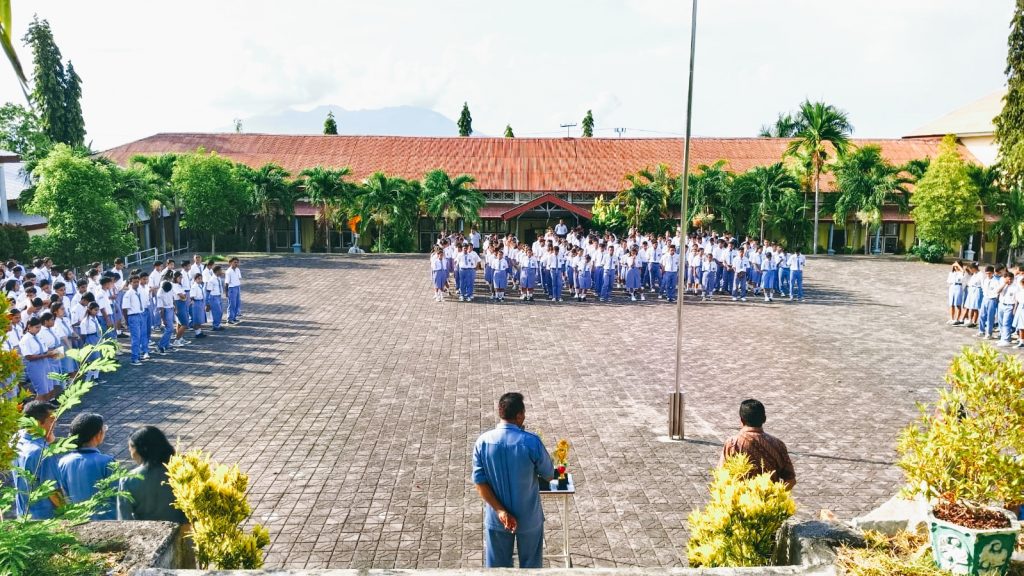 Apel penyerahan piala kejuaraan